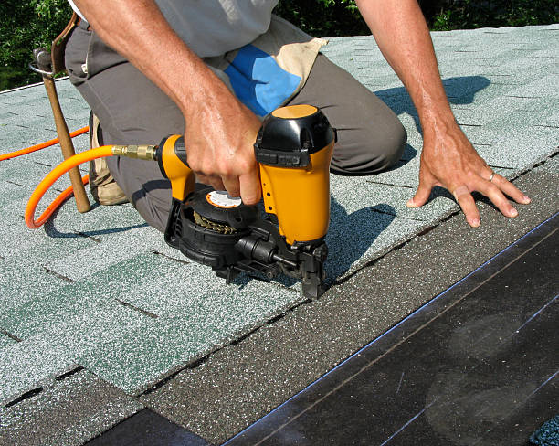 Best Roof Maintenance Services  in Spring Hill, KS
